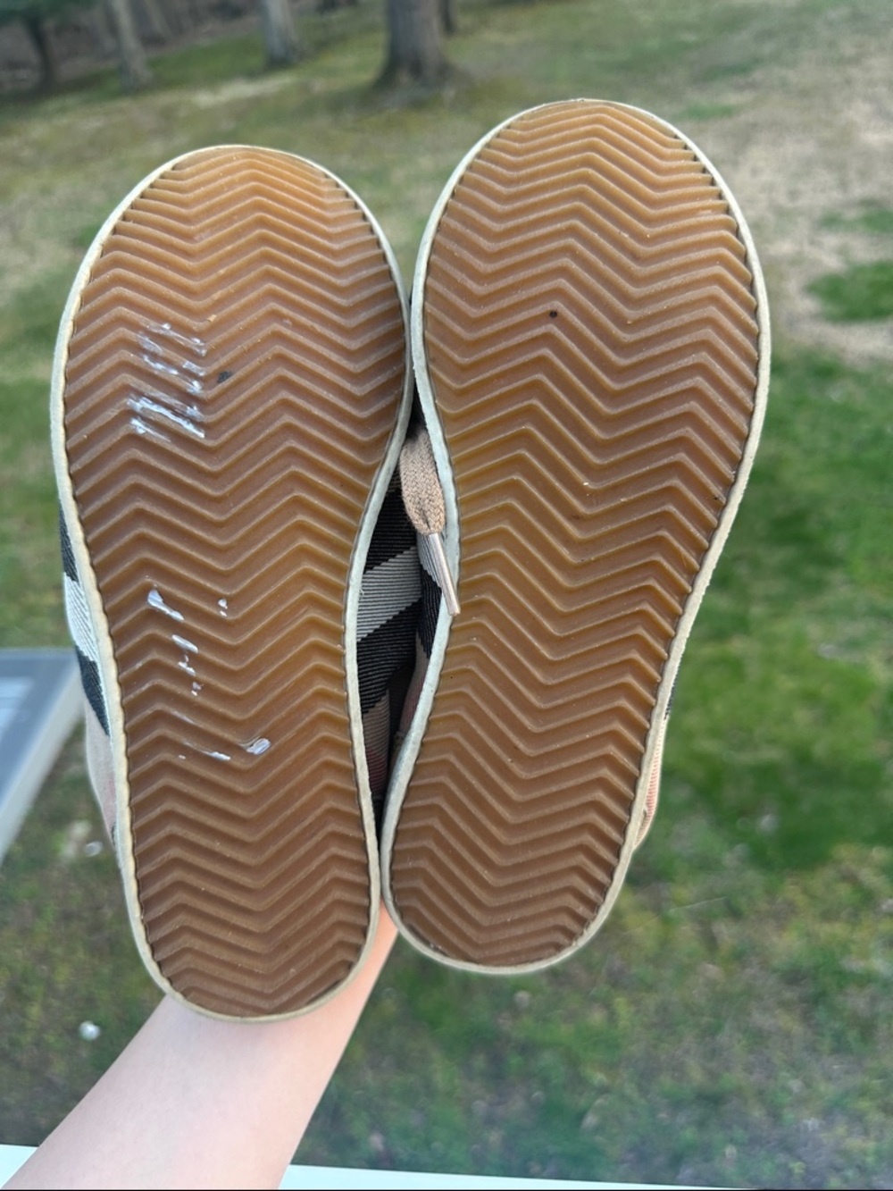 Burberry Vintage House Check Pattern Sneakers - Picture 12 of 16